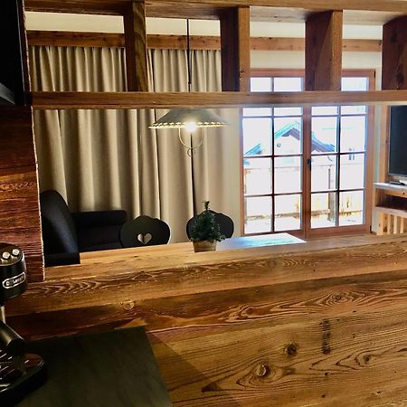 Appartements Innerkofler Mountain Home Innichen Rum bild